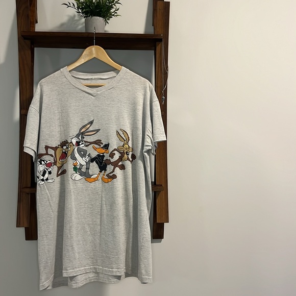 Vintage Looney Toons Tee - Picture 4 of 6